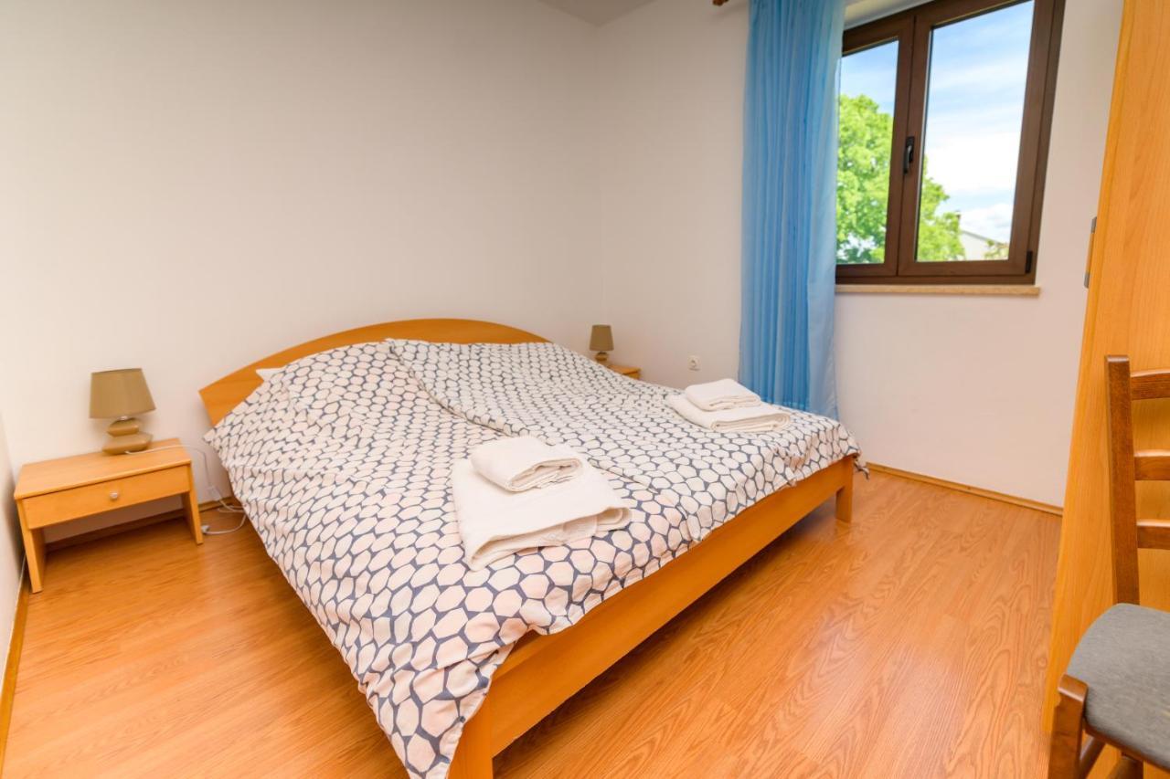 Apartments Marina Veskovic Nerezine Exterior photo